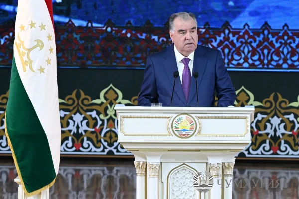 БА МИЛЛАТИ ТОҶДОРАМОН ВА БА ДАВЛАТИ СОҲИБИСТИҚЛОЛАМОН ҲАМЕША СОДИҚ БОШЕМ!